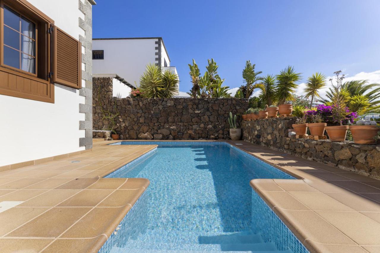 Villa Reymar Tias Exterior photo